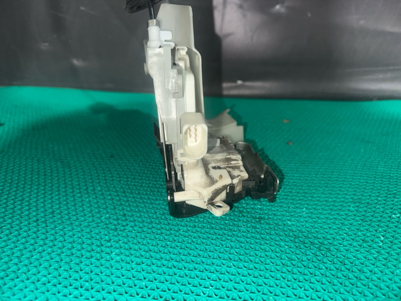 Замок двери Audi A6 4G2 CGLC 2013 перед. лев. (б/у)