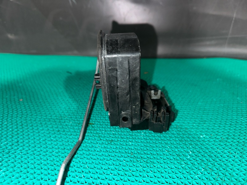 Замок двери BMW 5-Series F10 N47D20C 2012 перед. прав. (б/у)