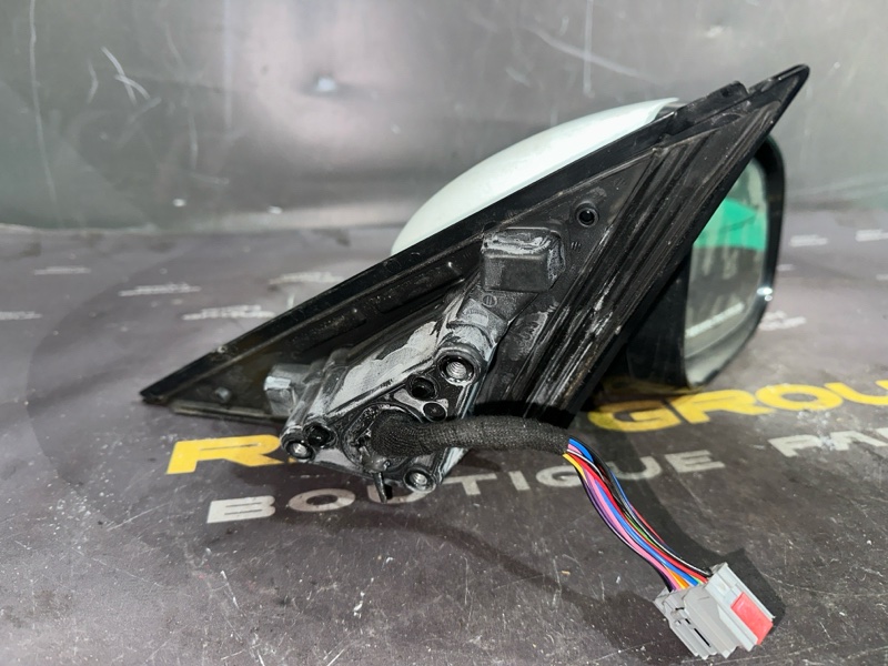 Зеркало заднего вида боковое правое XE 2015 X760 AJ200