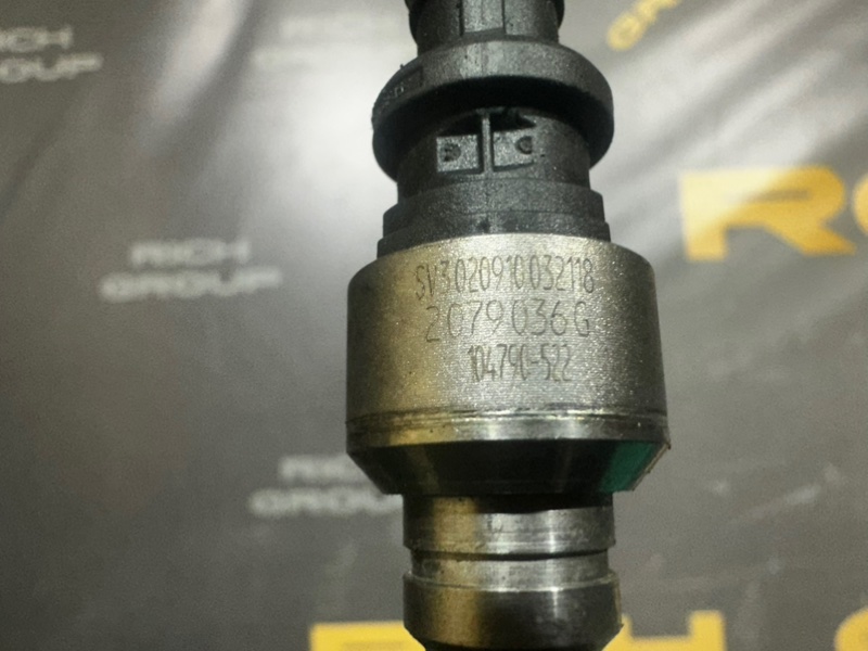 Форсунка топливная A8 2010 D4 CDRA