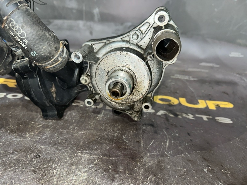 Помпа A8 2010 D4 CDRA