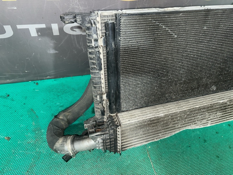 Кассета радиаторов Audi A6 4G2 CGLC