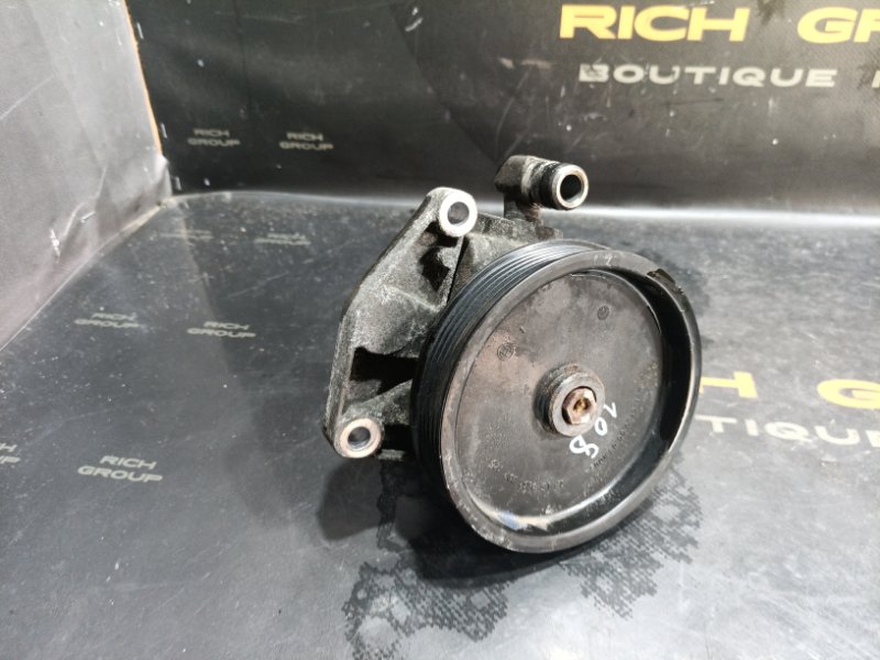Насос гидроусилителя руля M-Class W164 272.967