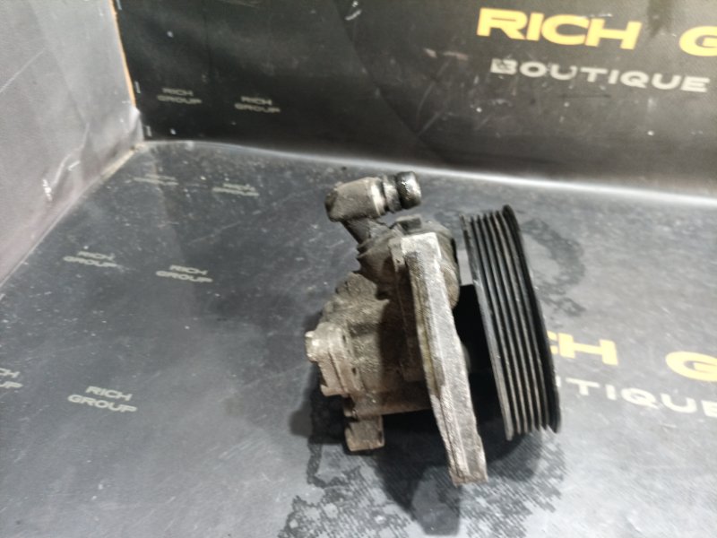 Насос гидроусилителя руля M-Class W164 272.967