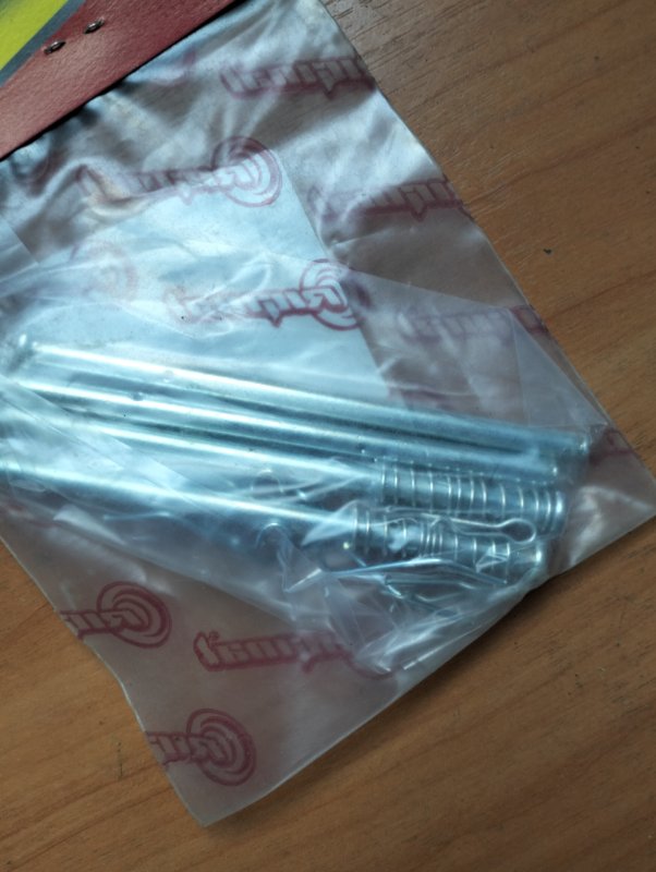 Пальцы переднего суппорта Лада 2101