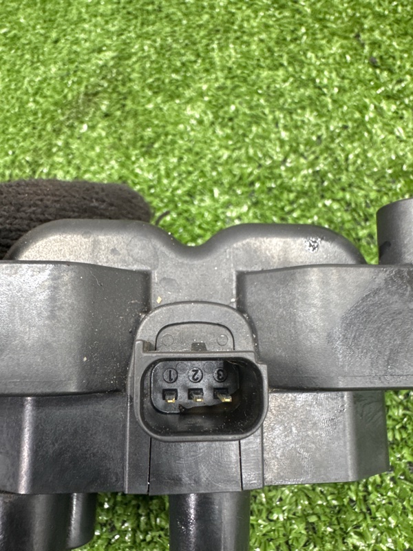 Катушка зажигания Ford Focus 2 1.6 SHDA 100 ЛС 2009 (б/у)