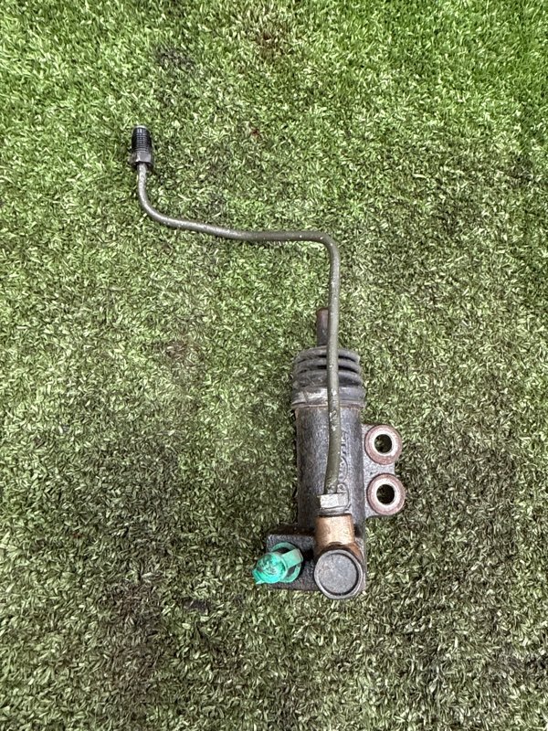 Рабочий цилиндр сцепления Kia Ceed 2 JD 1.4 G4FA 2015 (б/у) Рабочий цилиндр сцепления Kia Ceed 2 JD 1.4 G4FA 2015 (б/у)