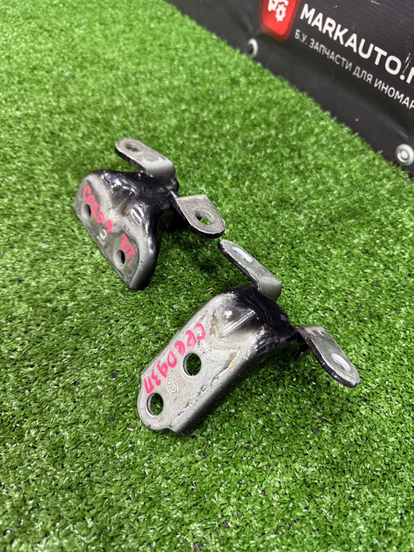 Петли двери Kia Ceed 2 JD 1.4 G4FA 2015 задн. прав. (б/у)