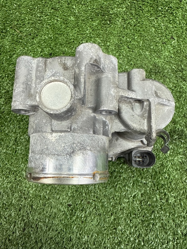 Дроссельная заслонка Ford Focus 3 1.6 IQDB 105 Л.С. 2011 (б/у) Дроссельная заслонка Ford Focus 3 1.6 IQDB 105 Л.С. 2011 (б/у)