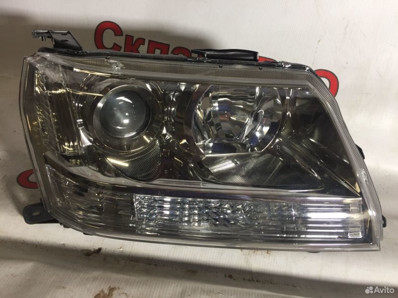 Фара правая Suzuki Grand Vitara 2005-2016 новая