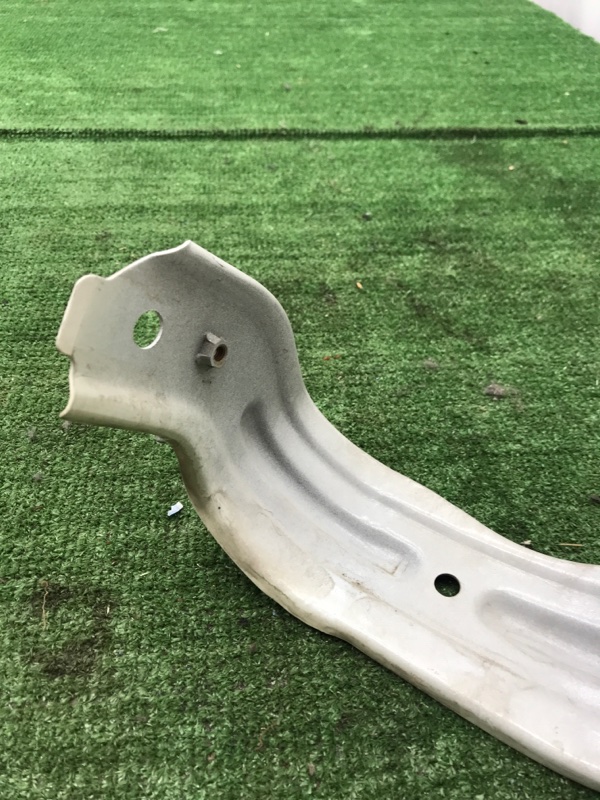 Кронштейн крыла NISSAN TEANA J32 VQ25DE 2008 перед. прав. (б/у)