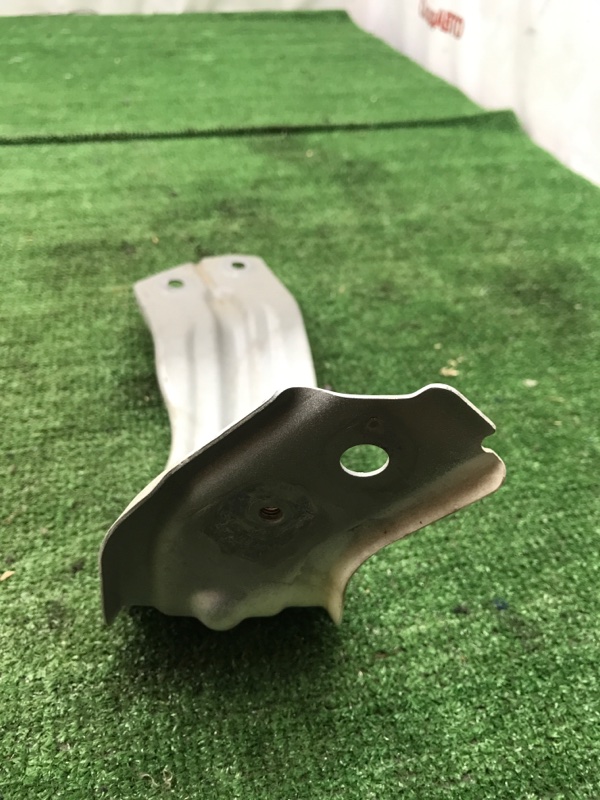 Кронштейн крыла NISSAN TEANA J32 VQ25DE 2008 перед. прав. (б/у)