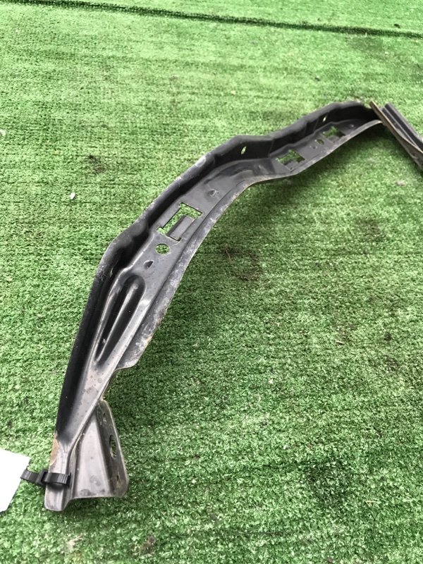 Кронштейн фары Honda Civic FD1 R18A 2005 перед. прав. (б/у) Кронштейн фары Honda Civic FD1 R18A 2005 перед. прав. (б/у)