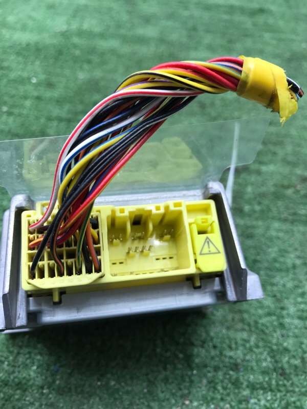 Блок управления SRS MITSUBISHI COLT PLUS Z23W 4A91 2007 (б/у) Блок управления SRS MITSUBISHI COLT PLUS Z23W 4A91 2007 (б/у)