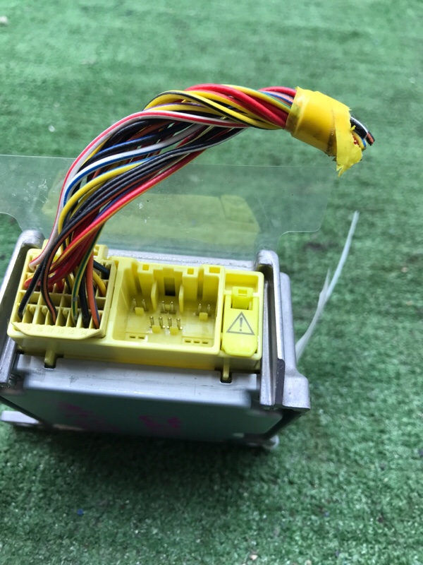 Блок управления SRS MITSUBISHI COLT PLUS Z23W 4A91 2007 (б/у) Блок управления SRS MITSUBISHI COLT PLUS Z23W 4A91 2007 (б/у)