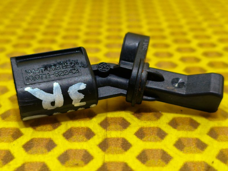 Датчик абс Volkswagen Polo MK2 CWVA 2018 задн. прав. (б/у)