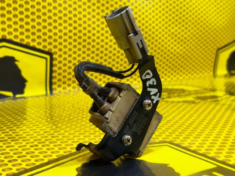 Резистор вентилятора охлаждения Toyota Camry MCV30 1MZFE 2004 (б/у)