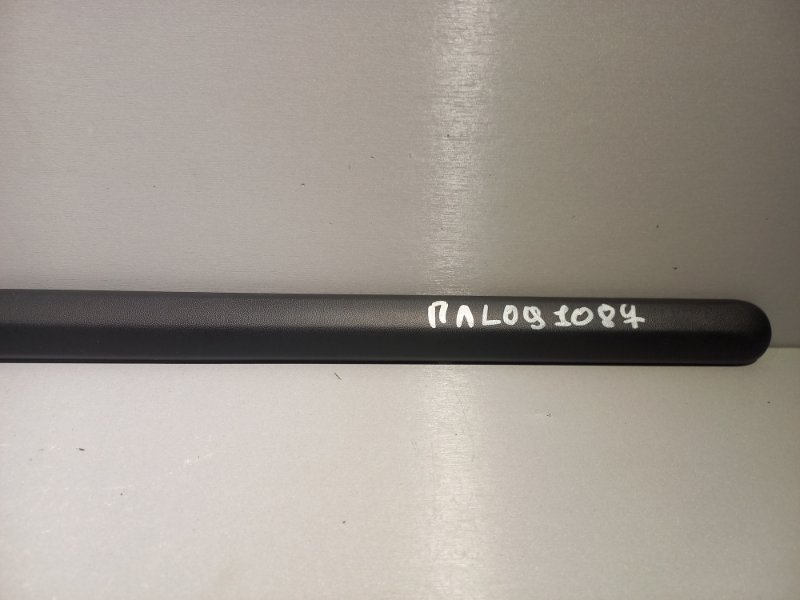 Молдинг на дверь RENAULT LOGAN K7JA710 2008 перед. лев. (б/у) Молдинг на дверь RENAULT LOGAN K7JA710 2008 перед. лев. (б/у)