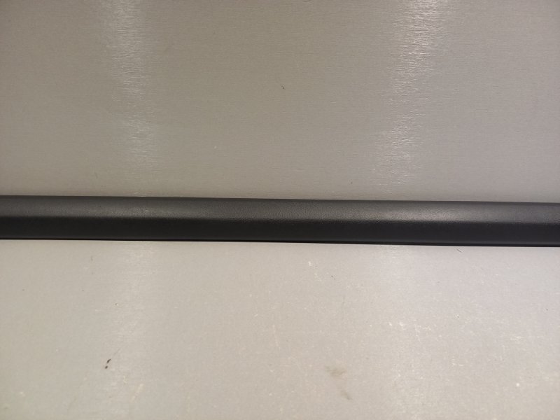 Молдинг на дверь RENAULT LOGAN K7JA710 2008 перед. лев. (б/у) Молдинг на дверь RENAULT LOGAN K7JA710 2008 перед. лев. (б/у)