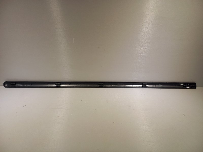 Молдинг на дверь RENAULT LOGAN K7JA710 2008 перед. лев. (б/у) Молдинг на дверь RENAULT LOGAN K7JA710 2008 перед. лев. (б/у)