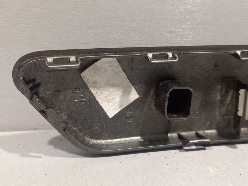 НАКЛАДКА ДВЕРИ RENAULT LOGAN 2 K7MA812 2014 перед. прав. (б/у)