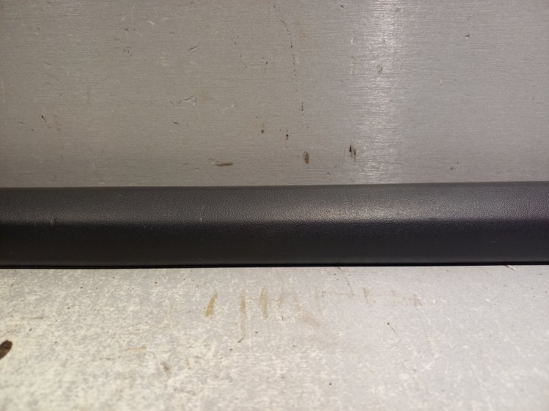 Молдинг на дверь RENAULT LOGAN K7JA710 2009 задн. лев. (б/у)