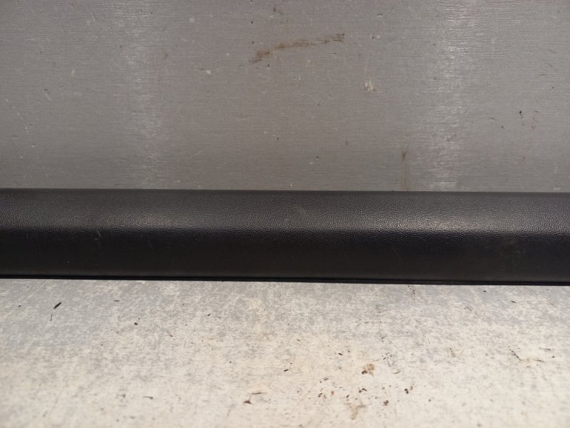 Молдинг на дверь RENAULT LOGAN K7JA710 2009 задн. лев. (б/у)