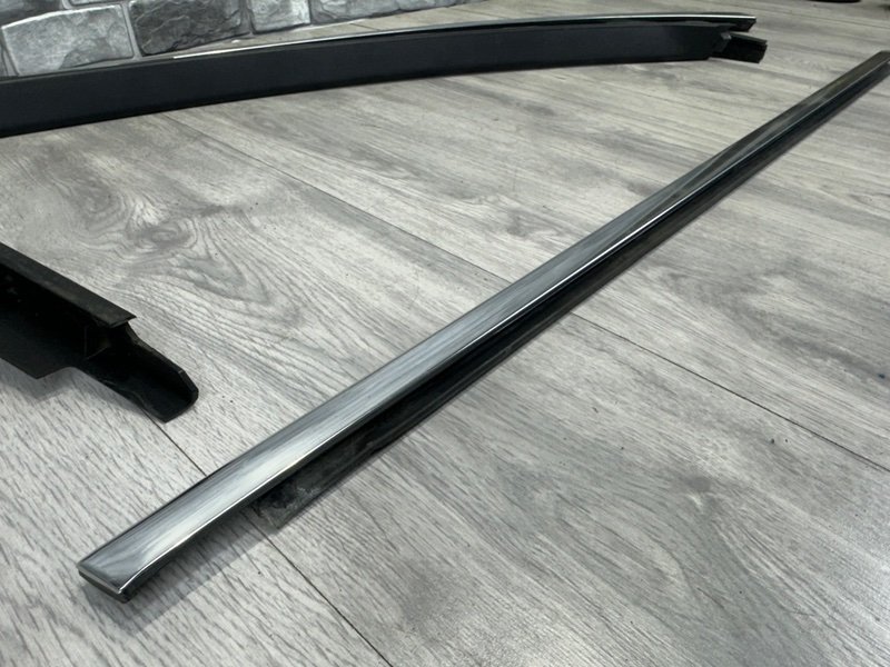 Уплотнитель стекла двери FORD Mondeo 4 2012 перед. прав. (б/у)