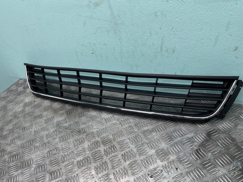 Решетка радиатора Volkswagen Polo