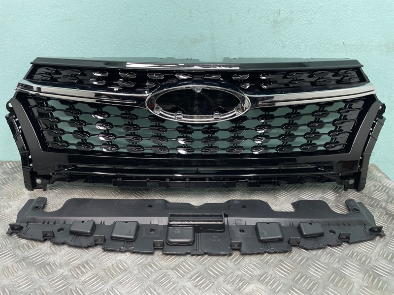 Решетка радиатора Chery Tiggo 4 17г новая