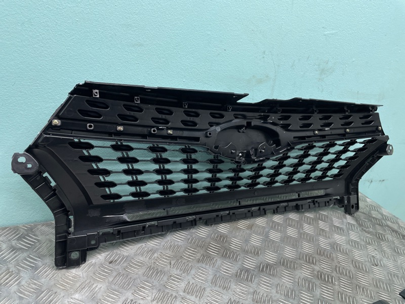 Решетка радиатора Tiggo 4 17г