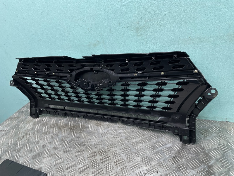 Решетка радиатора Tiggo 4 17г