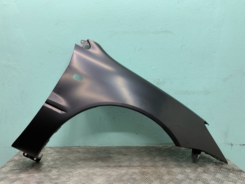 Крыло правое Mitsubishi Lancer 9 02-10г новая