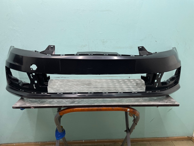 Бампер Volkswagen Polo седан 11г новая