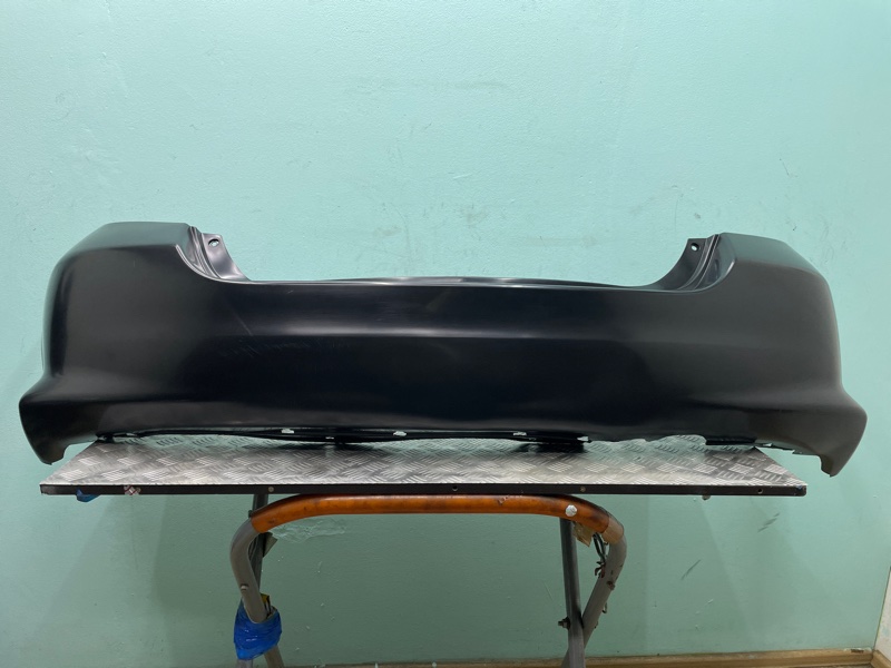 Бампер Honda Jazz 02-08г новая