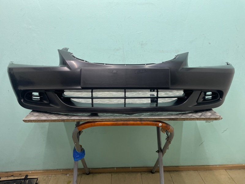 Бампер Hyundai Accent + Тагаз новая