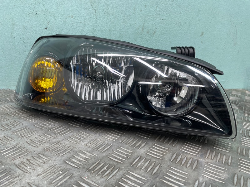 Фара правая Elantra 03-09г XD новая