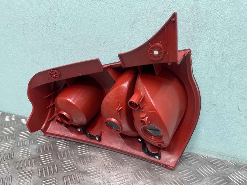 Фонарь правый Picanto 07-10г