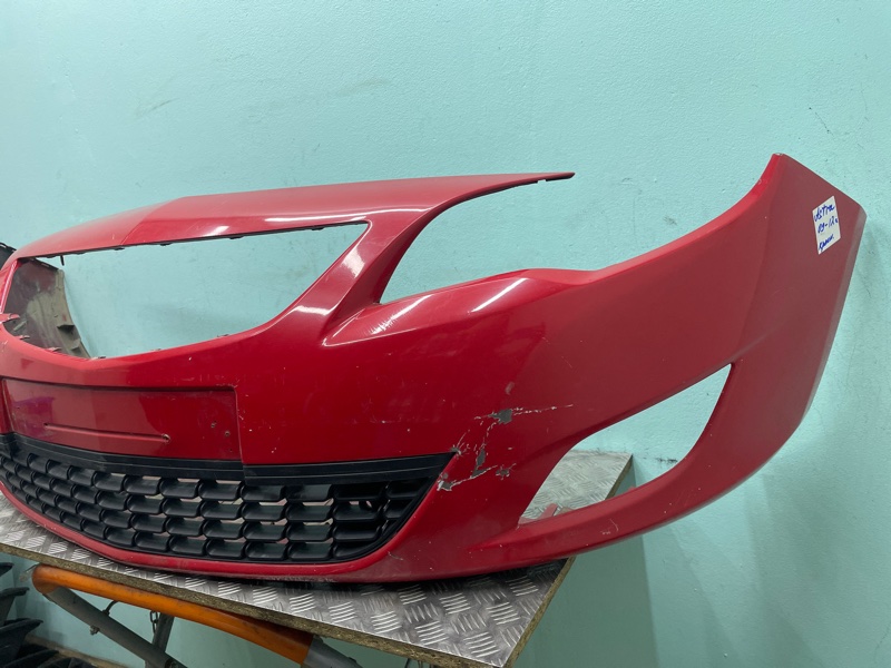 Бампер Opel Astra