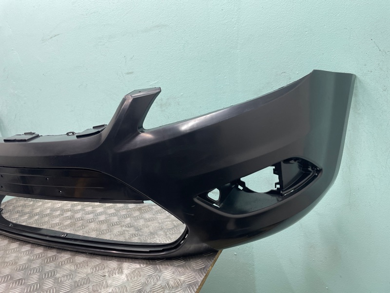 Бампер Ford Focus