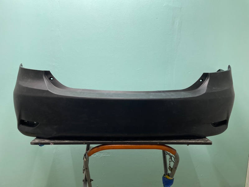 Бампер Corolla Тайвань не Китай 10-13г 150 новая