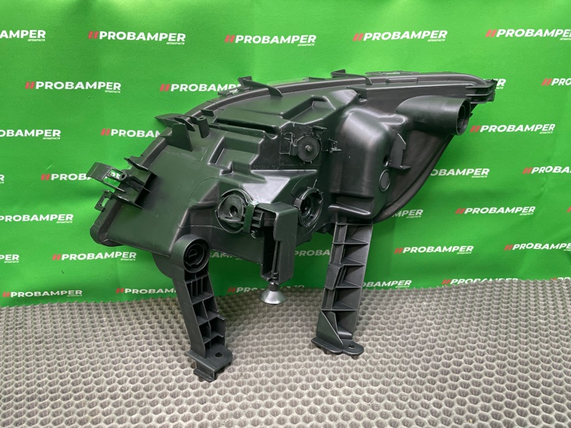 Противотуманка правая Astra J 10-г
