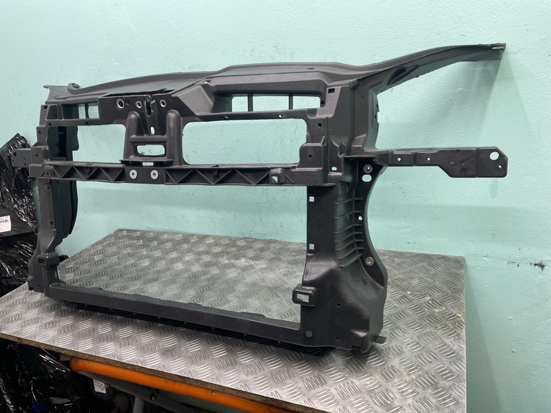 Панель Jetta 5