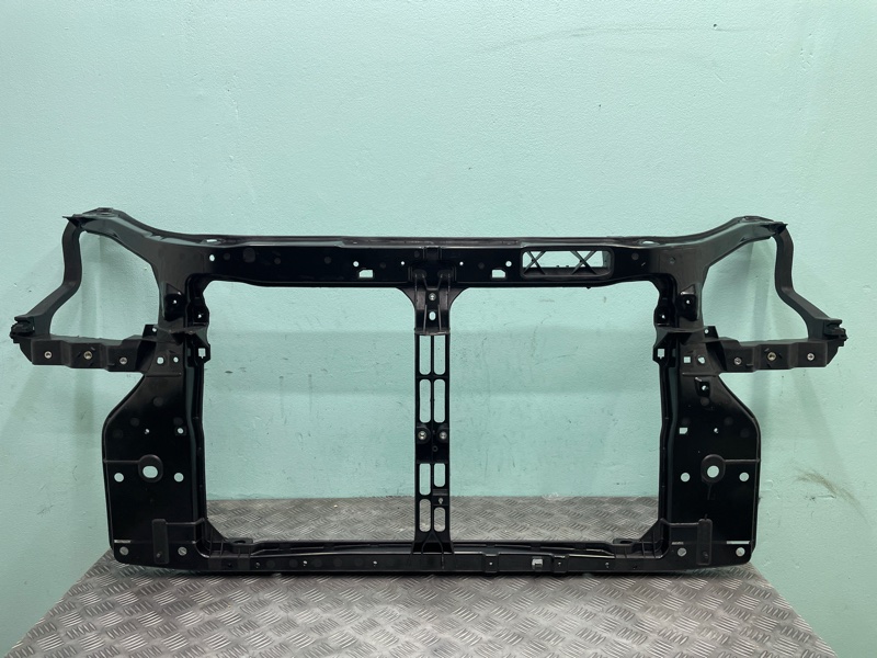 Панель Hyundai Tucson Тайвань не Китай 04-09г новая