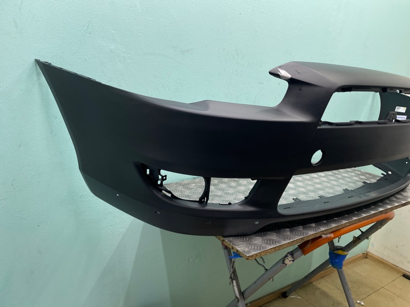 Бампер Lancer Тайвань не Китай 07-10г 10