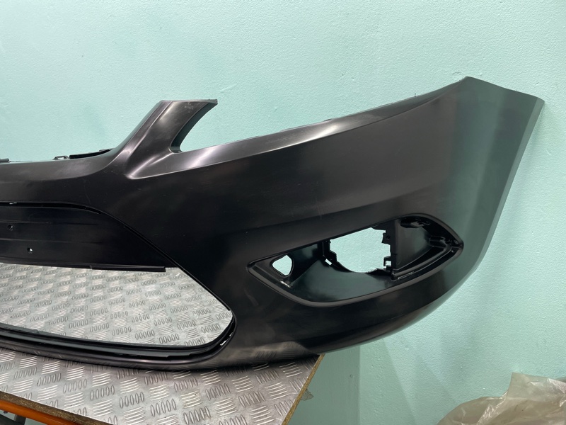 Бампер FORD Focus 2