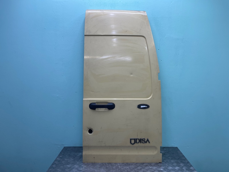 Дверь FORD Transit Connect без ржавчины 02-12г БУ