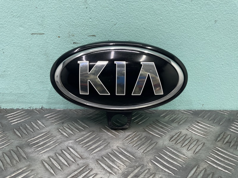 Эмблема Kia Sorento 3 Оригинал 13-20г БУ