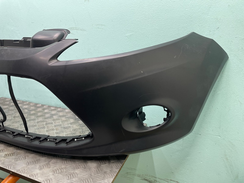 Бампер FORD Fiesta MK6