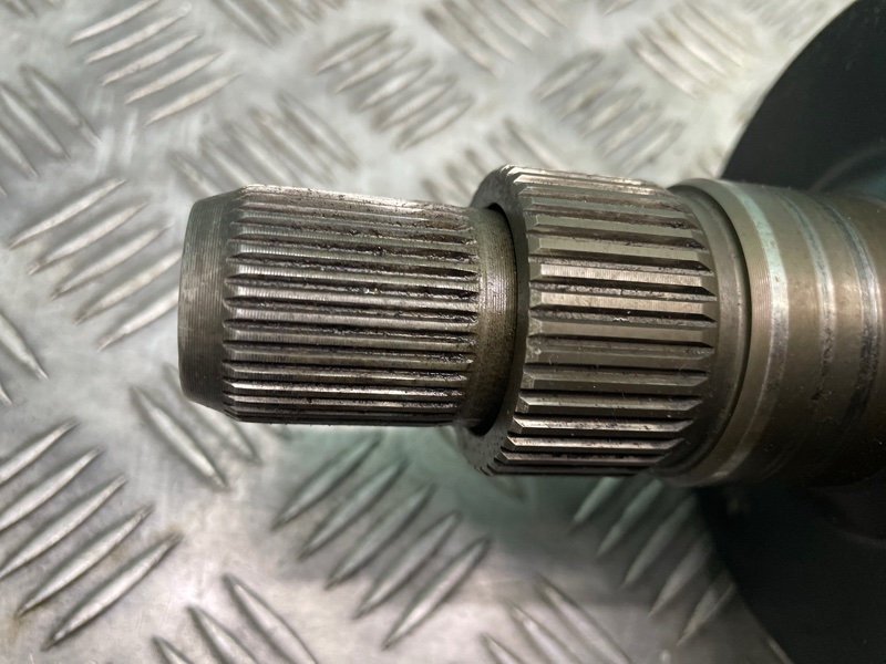 Привод правый S80 B6294T / 4T65EV-GT 98-06г